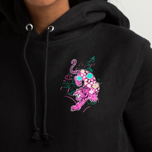 Champion Lunar New Year Collection Black Hoodie Neon Tiger Graphic Size M NWT - Picture 5 of 16